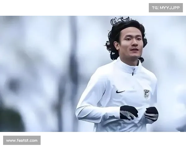 大连英博对阵上海申花廖锦涛崛起的关键因素与比赛表现分析